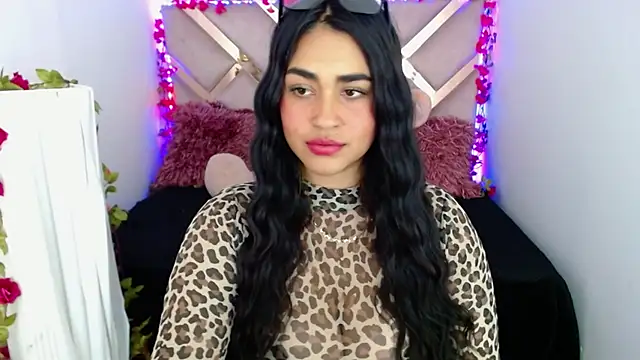 Charlotte cute18 online show from 03/07/25, 06:57