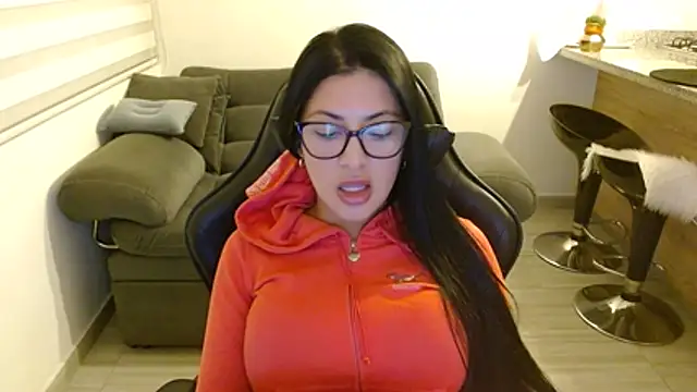 Charlotte cute18 online show from 07/01/26, 01:06