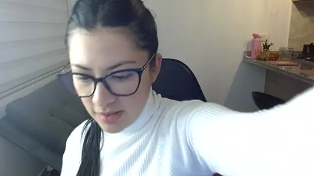 Charlotte cute18 online show from 02/14/26, 02:45