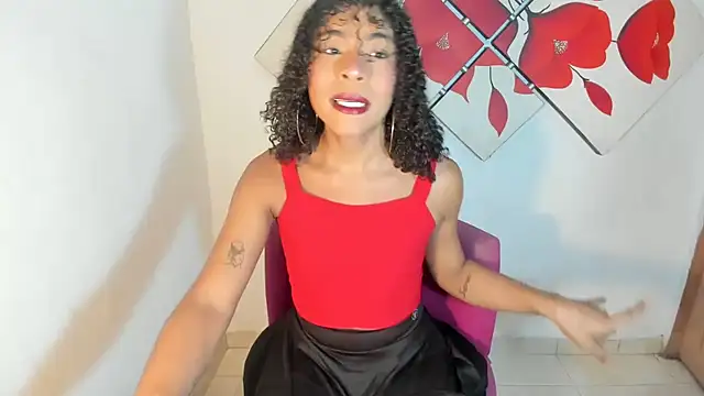 Snapshot of naomiwildburn chatting on 10/27/25, 01:23 naomiwildburn online show from 10/27/25, 01:23