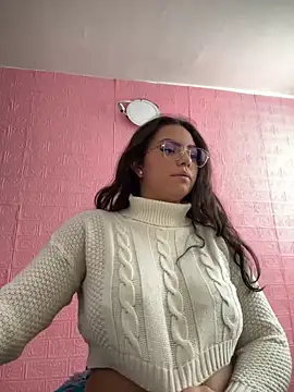 Snapshot of karol_9 chatting on 03/22/25, 05:52 karol 9 online show from 03/22/25, 05:52