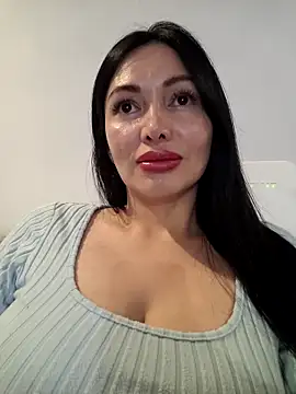 Snapshot of _monicab chatting on 06/07/26, 03:23 monicab online show from 06/07/26, 03:23