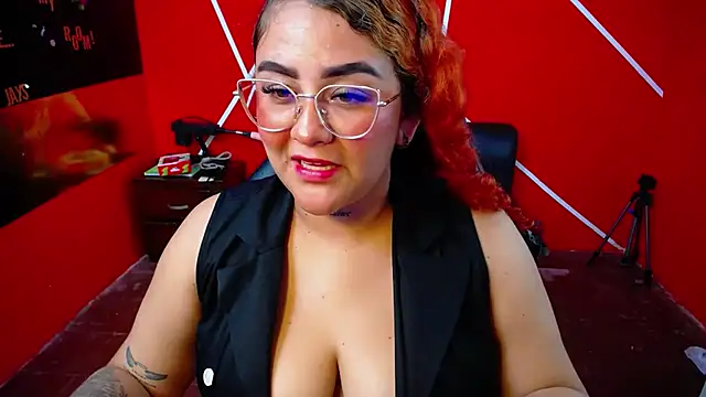 loly bigbooty4u online show from 02/16/26, 04:00