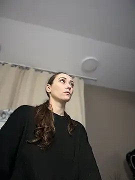 AliceMunro online show from 12/16/25, 08:35