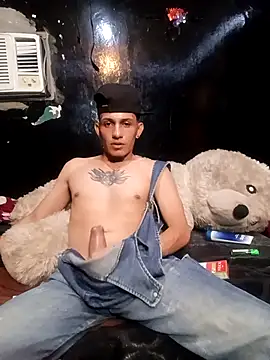 Snapshot of Ale21-345 chatting on 02/28/26, 03:39 Ale21-345 online show from 02/28/26, 03:39