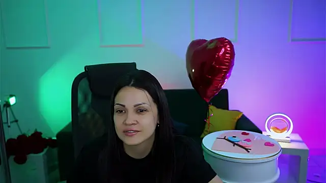 KarolinaRobinson online show from 02/13/25, 06:15