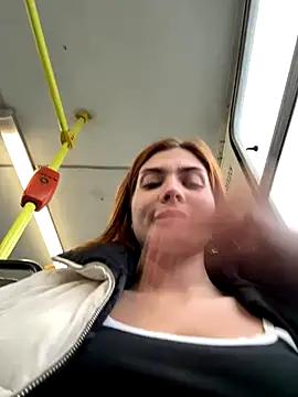 Snapshot of Accole chatting on 12/06/24, 11:16 Accole online show from 12/06/24, 11:16