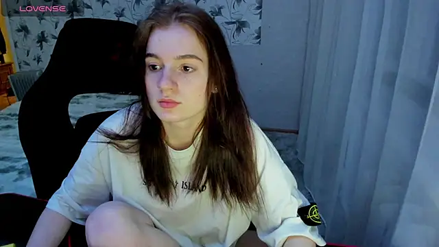 Snapshot of Stacey_Brown chatting on 01/27/25, 12:48 Stacey Brown online show from 01/27/25, 12:48