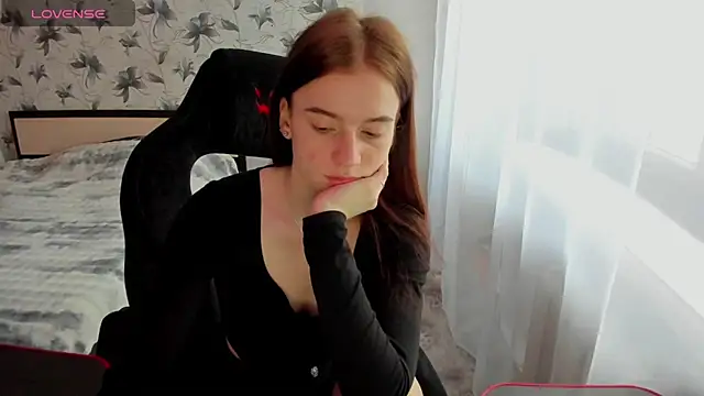 Snapshot of Stacey_Brown chatting on 02/02/25, 11:00 Stacey Brown online show from 02/02/25, 11:00