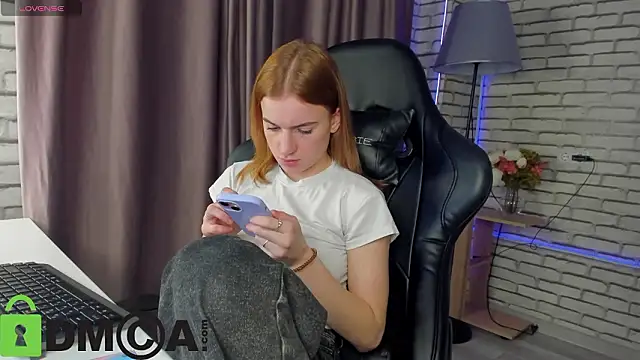 Stacey Brown online show from 02/03/26, 01:05