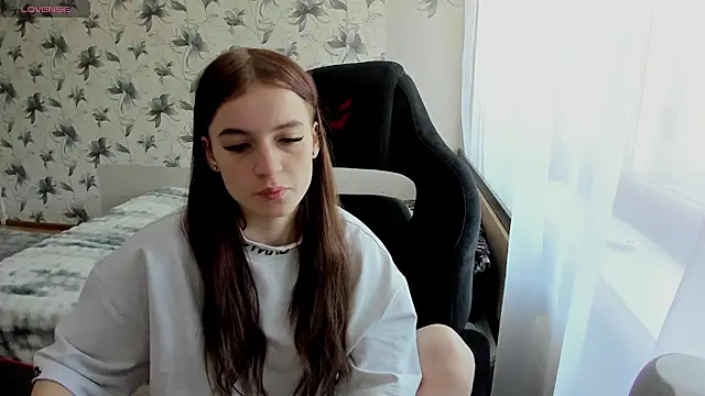 Snapshot of Stacey_Brown chatting on 12/27/24, 02:47 Stacey Brown online show from 12/27/24, 02:47