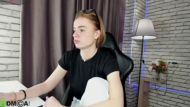 Stacey Brown online show from 02/02/26, 12:20