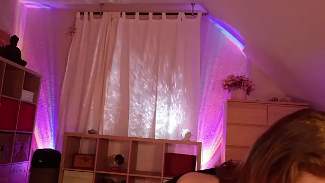 ilucyme online show from 02/07/25, 10:41