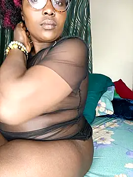 melaninebony1 online show from 04/13/26, 01:15