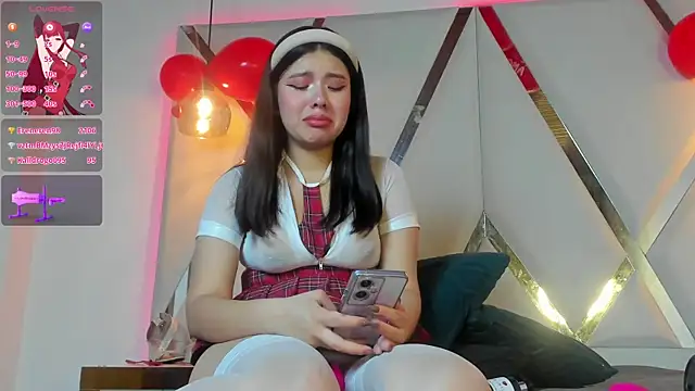 Snapshot of MarielQueenx chatting on 03/01/25, 10:02 MarielQueenx online show from 03/01/25, 10:02