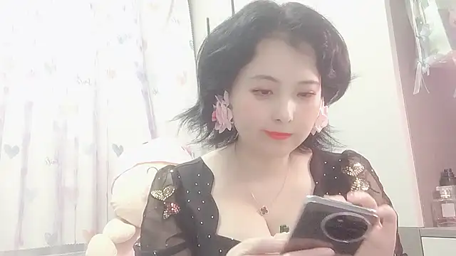 Snapshot of Hanicarrot chatting on 02/27/25, 03:15 Hanicarrot online show from 02/27/25, 03:15