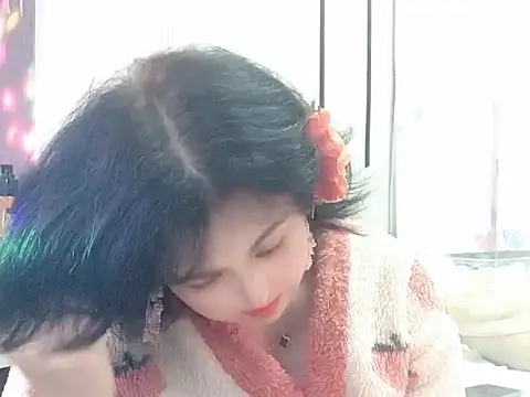 Snapshot of Hanicarrot chatting on 02/11/25, 01:20 Hanicarrot online show from 02/11/25, 01:20