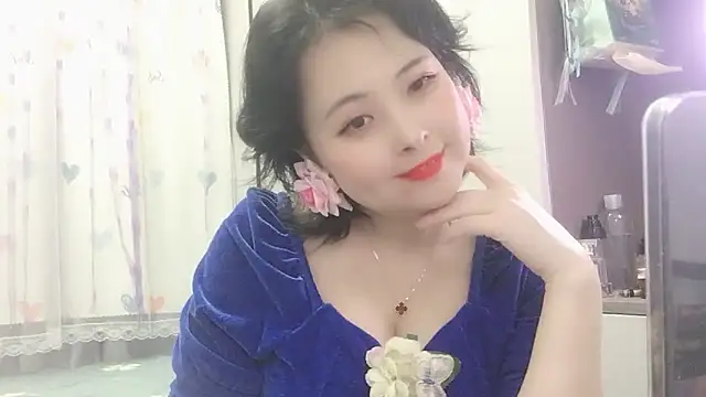 Snapshot of Hanicarrot chatting on 02/25/25, 09:04 Hanicarrot online show from 02/25/25, 09:04
