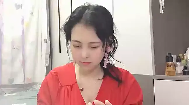Snapshot of Hanicarrot chatting on 01/15/25, 02:45 Hanicarrot online show from 01/15/25, 02:45