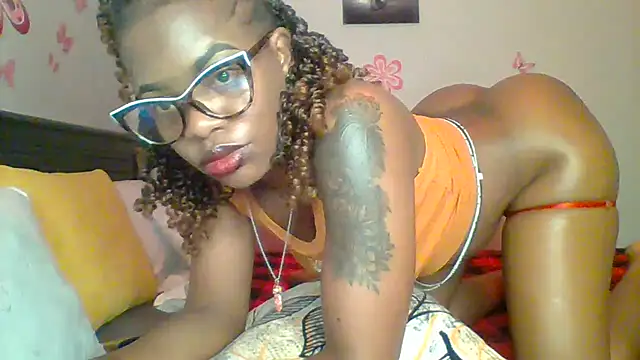 Petite 254 online show from 08/05/26, 01:10
