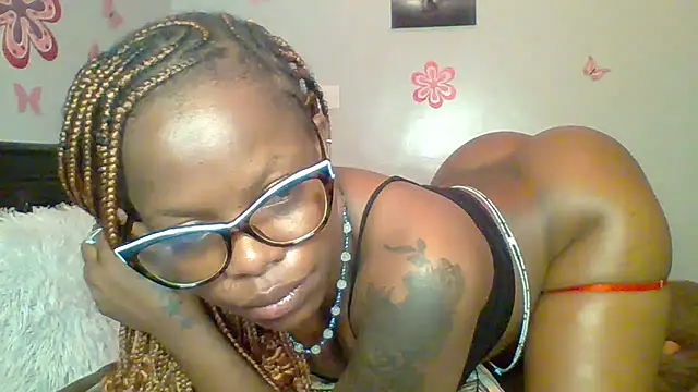 Petite 254 online show from 07/13/26, 11:48