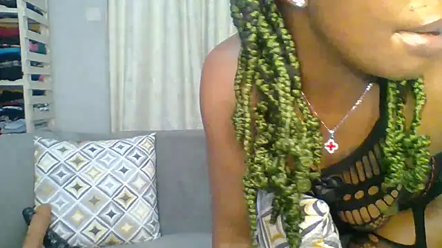 Petite 254 online show from 03/29/26, 12:12