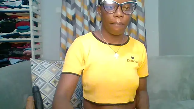 Petite 254 online show from 02/12/26, 01:16