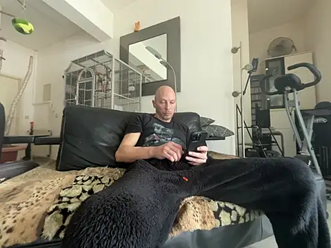 Snapshot of Germankink chatting on 02/16/26, 11:31 Germankink online show from 02/16/26, 11:31