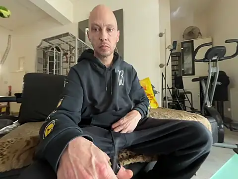 Snapshot of Germankink chatting on 02/05/26, 12:23 Germankink online show from 02/05/26, 12:23