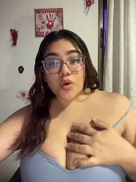 KathyGonzalez online show from 10/27/25, 10:49