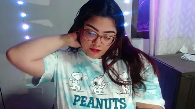 KathyGonzalez online show from 11/28/25, 04:51