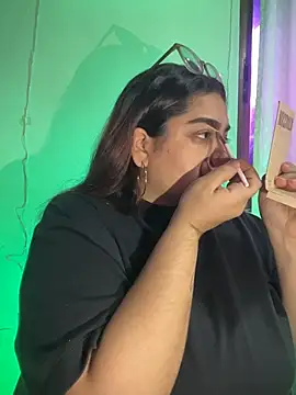 KathyGonzalez online show from 12/02/25, 09:05