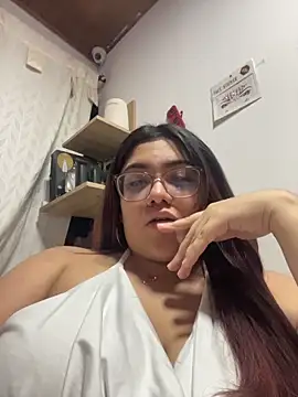 KathyGonzalez online show from 11/02/25, 03:00