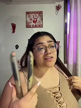 KathyGonzalez online show from 10/24/25, 09:25