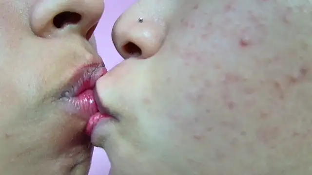 strawberrymia68 online show from 02/26/25, 04:38