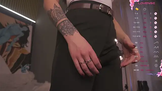 Snapshot of melissa_kisses chatting on 11/20/25, 12:28 melissa kisses online show from 11/20/25, 12:28