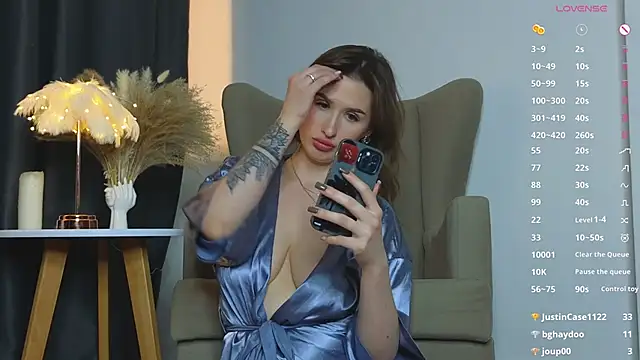 Snapshot of melissa_kisses chatting on 03/11/25, 05:13 melissa kisses online show from 03/11/25, 05:13