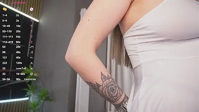 Snapshot of melissa_kisses chatting on 11/07/25, 02:43 melissa kisses online show from 11/07/25, 02:43