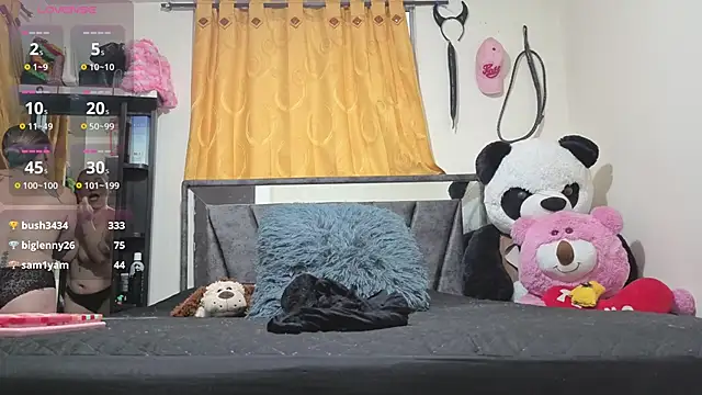 Hotsamantamature online show from 09/18/25, 10:35