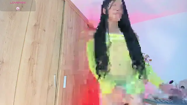 Snapshot of The_queen_of_pleasure chatting on 10/06/25, 11:49 The queen of pleasure online show from 10/06/25, 11:49