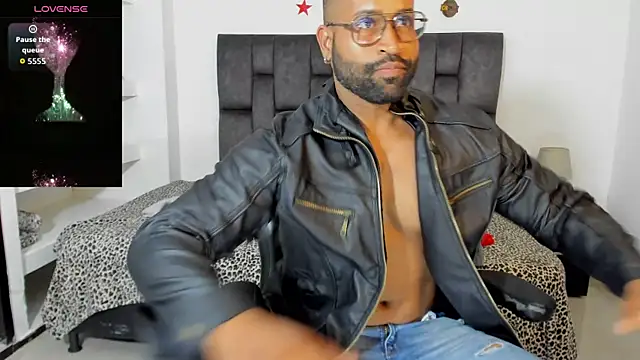 Snapshot of MattRodriguez9 chatting on 11/14/25, 09:51 MattRodriguez9 online show from 11/14/25, 09:51