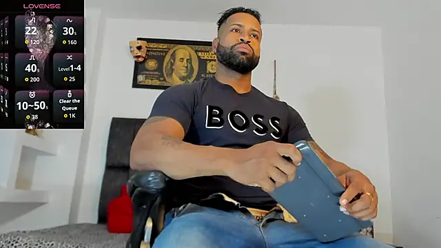 Snapshot of MattRodriguez9 chatting on 10/18/25, 11:12 MattRodriguez9 online show from 10/18/25, 11:12