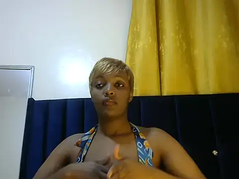 Snapshot of Sexy_lla chatting on 09/14/25, 01:28 Sexy lla online show from 09/14/25, 01:28