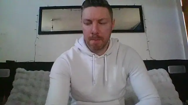 Snapshot of Fit4fun24 chatting on 02/28/25, 02:09 Fit4fun24 online show from 02/28/25, 02:09