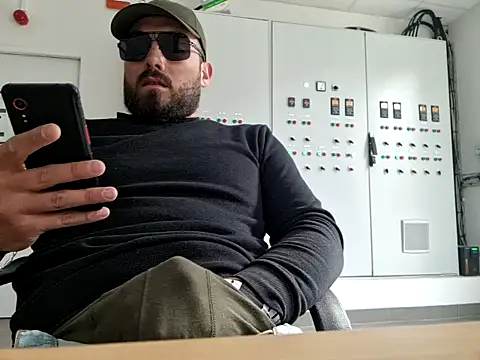 Leonormaldick online show from 03/02/26, 02:13