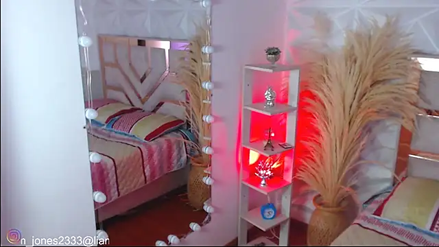 Jonesliam23 online show from 11/16/25, 06:56