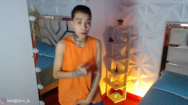 Jonesliam23 online show from 04/21/26, 07:31