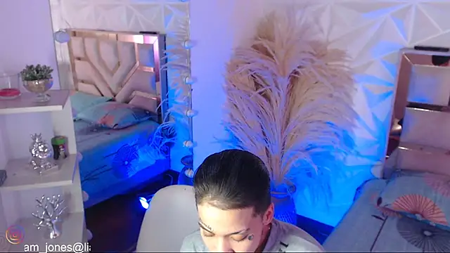 Jonesliam23 online show from 03/03/26, 07:21