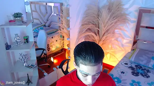 Jonesliam23 online show from 03/14/26, 07:31