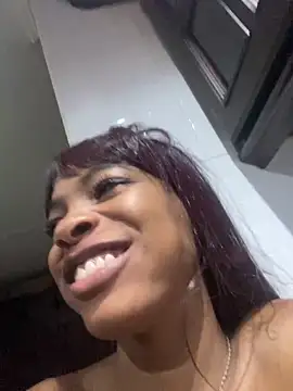 Snapshot of adaraSmiith chatting on 01/29/25, 11:30 adaraSmiith online show from 01/29/25, 11:30